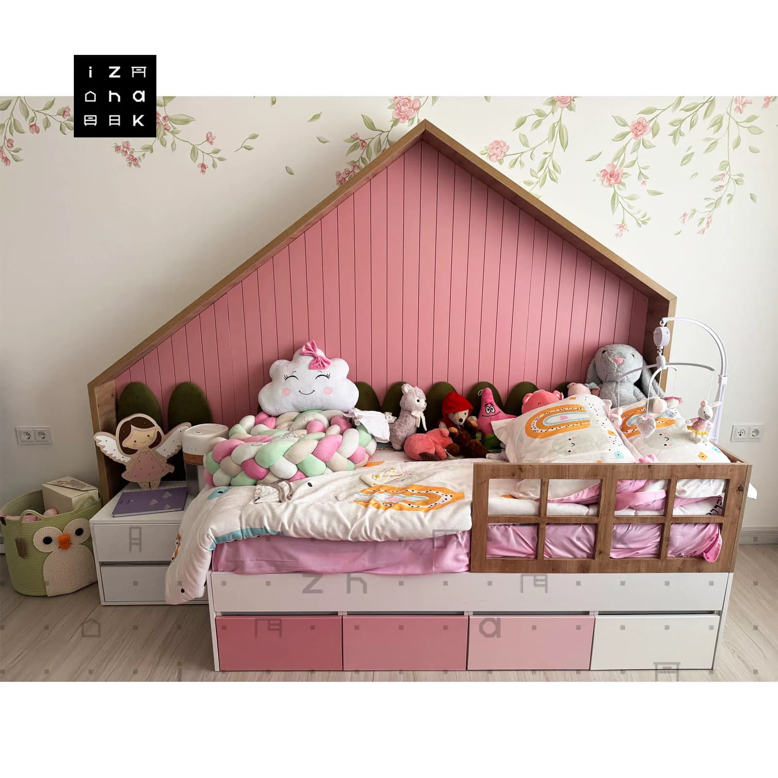 تخت خواب فانتزی دخترانه مدل ماریانا 