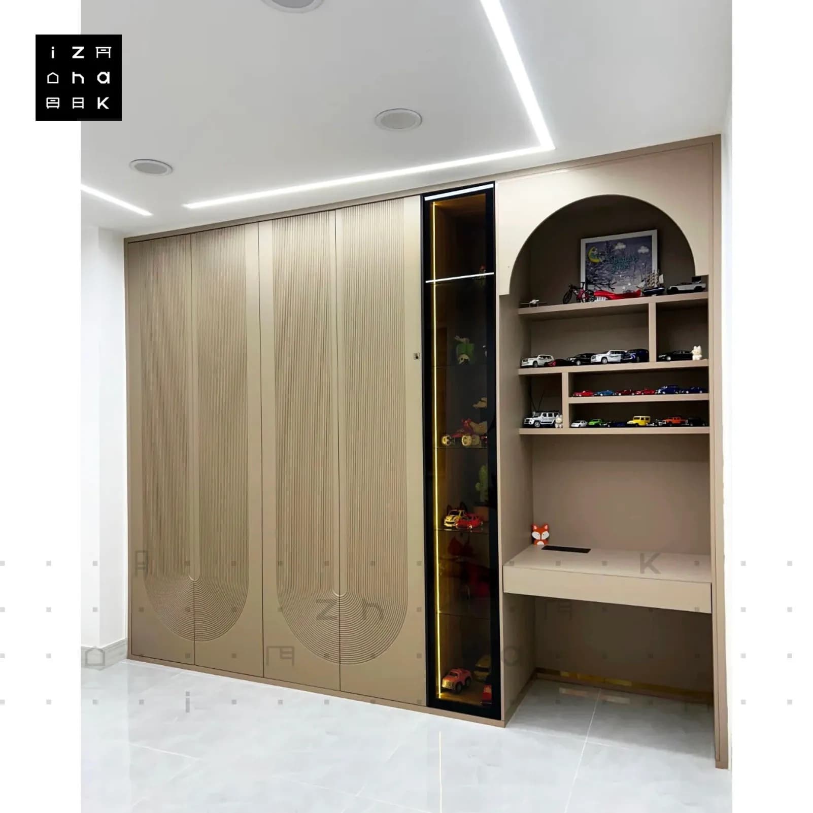 کمد چند منظوره ویترینی میز تحریر دار نئوکلاسیک مدل تامارا