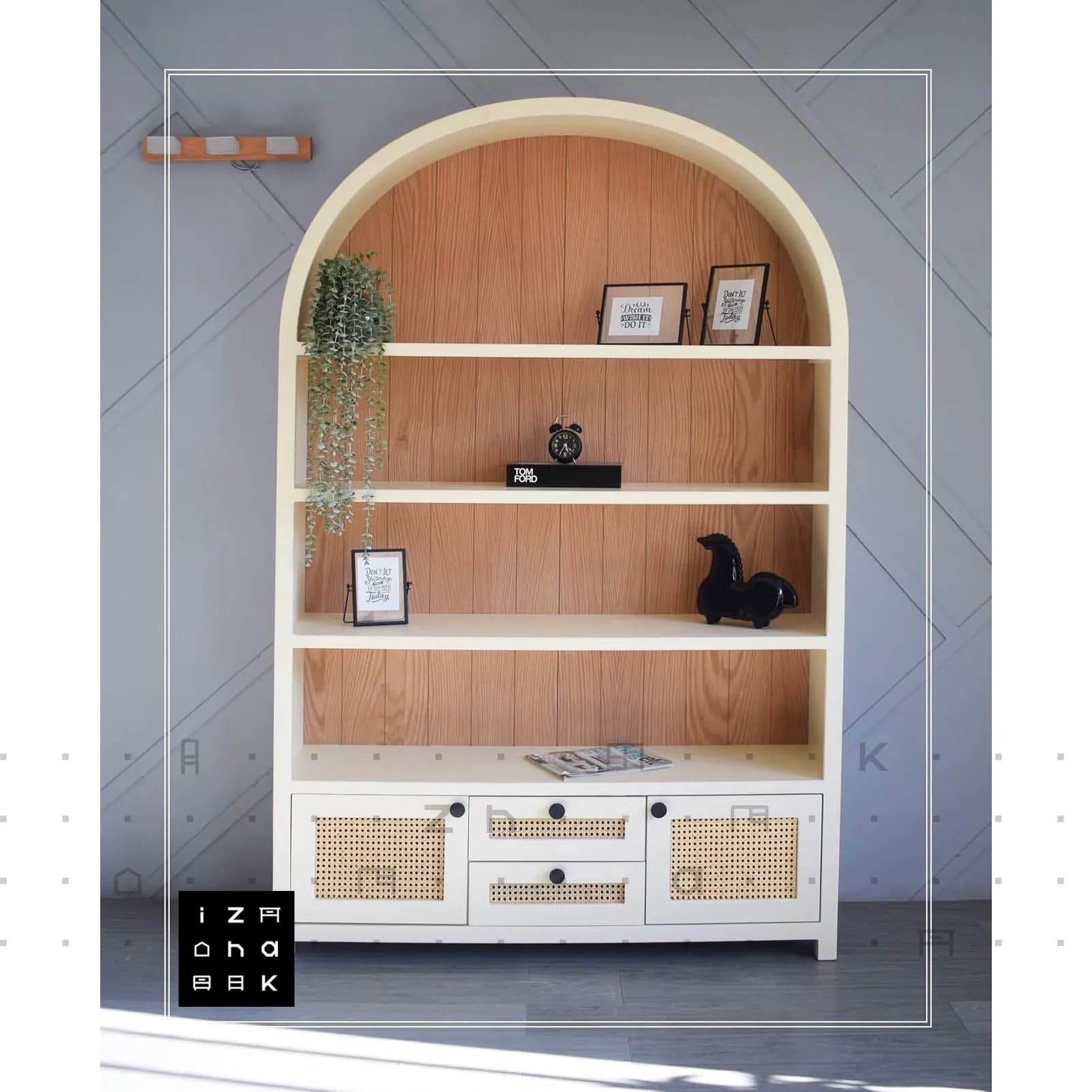 ویترین کتابخانه نئوکلاسیک مدل پرتو پلاس