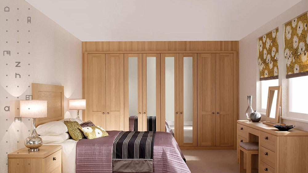 کمد دیواری های اتاق خواب در سبک‌های‌ مدرن، کلاسیک، نئوکلاسیک طراحی می‌شود.